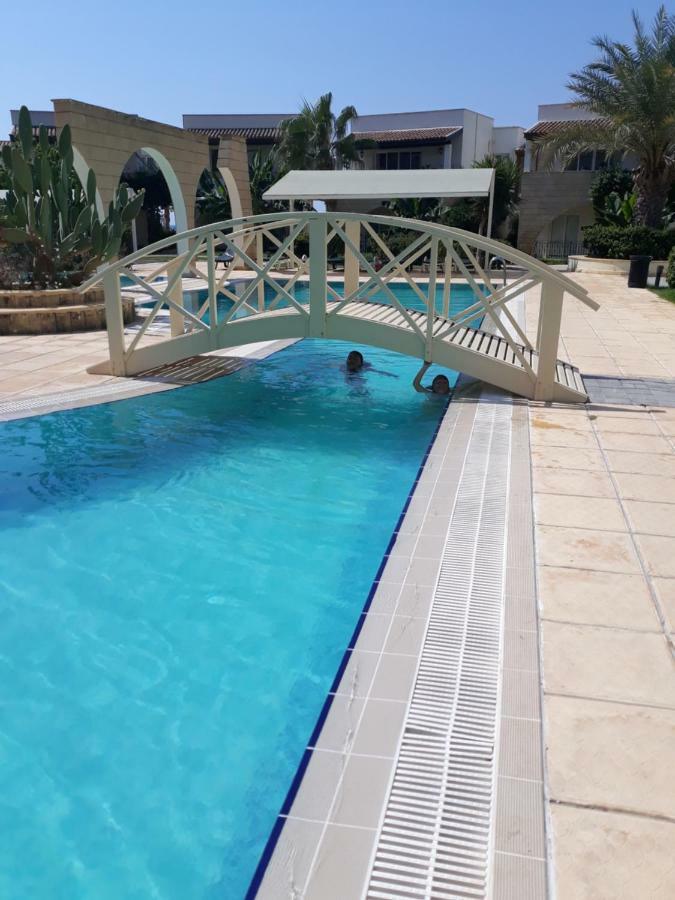 Boheme B6 Sunrise Beach Gastria Exterior foto